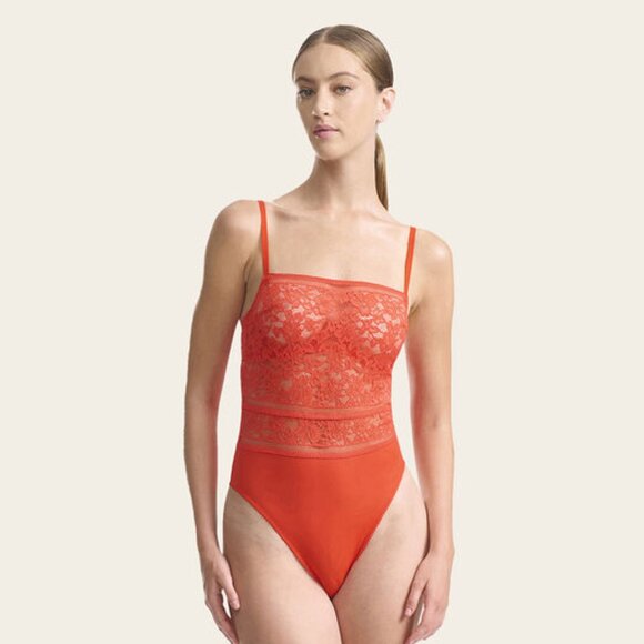 NWT Wolford Straight Laced Shaping Lace Bodysuit Red M B - Picture 1 of 8